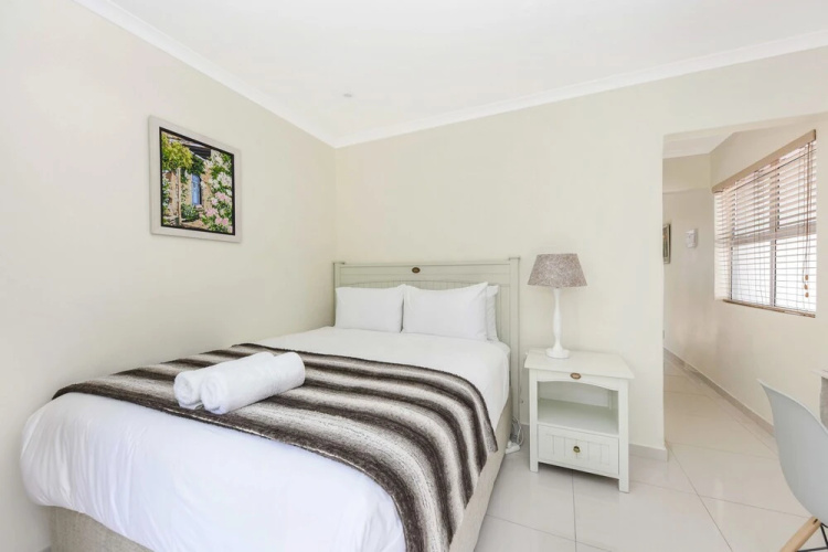 Woodland Manor 9