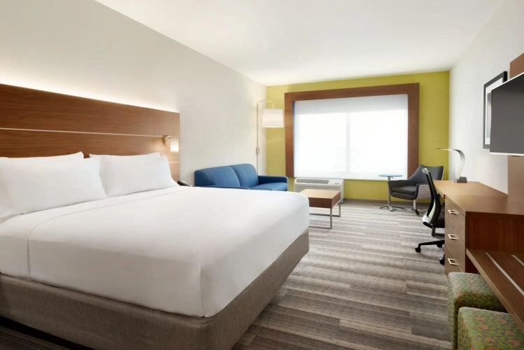 Quadruple Suite