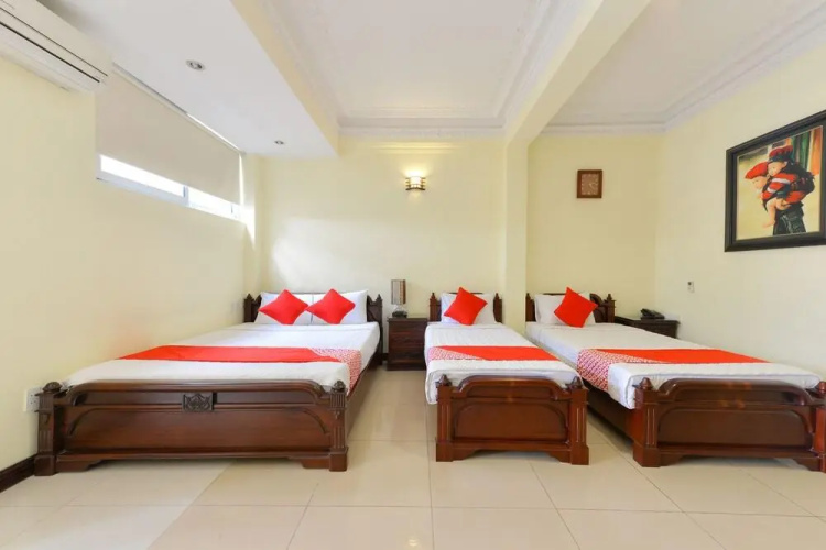 3T Hotel & Travel 2