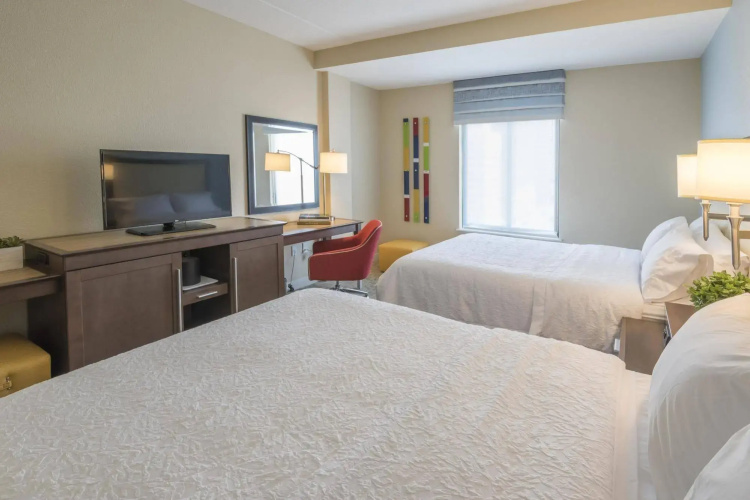 Hampton Inn & Suites Tulsa Downtown