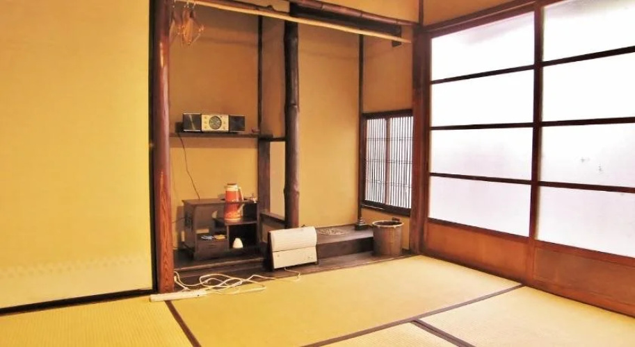 Small World Guest House - Hostel