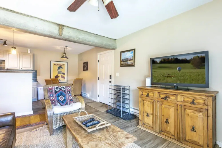 E108 W Beaver Creek Blvd 2 Bedroom Condo