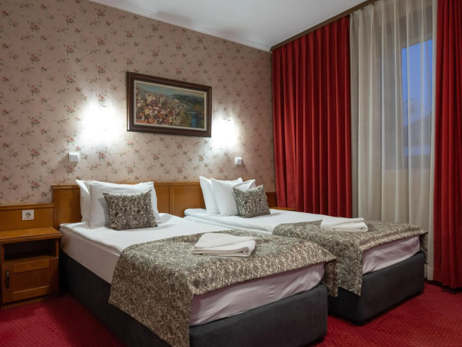 Real Hotel