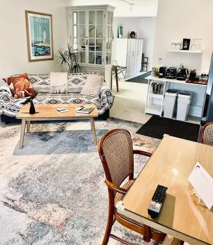 The Waterfront Apartment