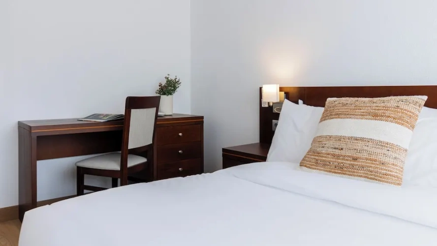Standard Triple room with sea view