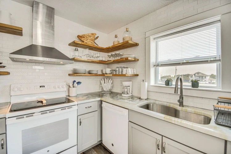 3 Bedrooms Cottage