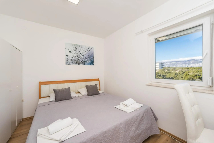 Mint, lovely apartment for 8