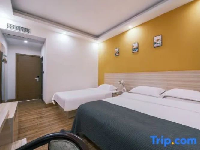 Premium Triple Suite