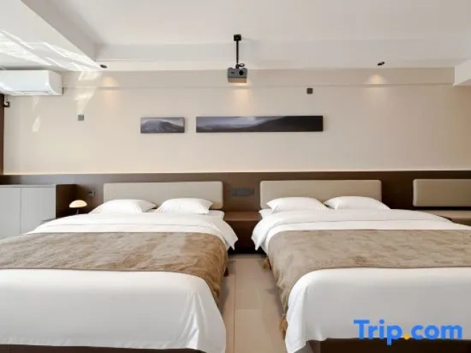 Standard Twin room with sea view