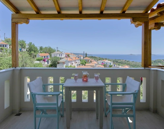 2 Bedrooms Apartment with balcony and with sea view