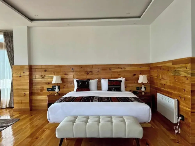 Hotel Sandalwood