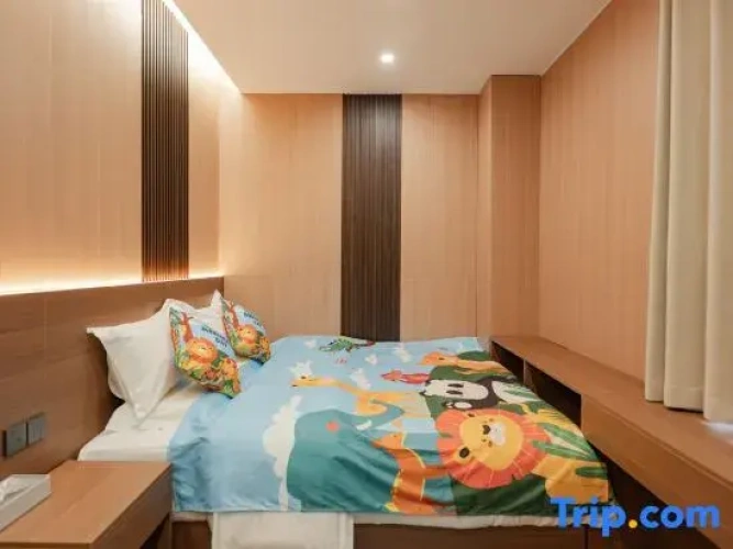 Deluxe Family Suite