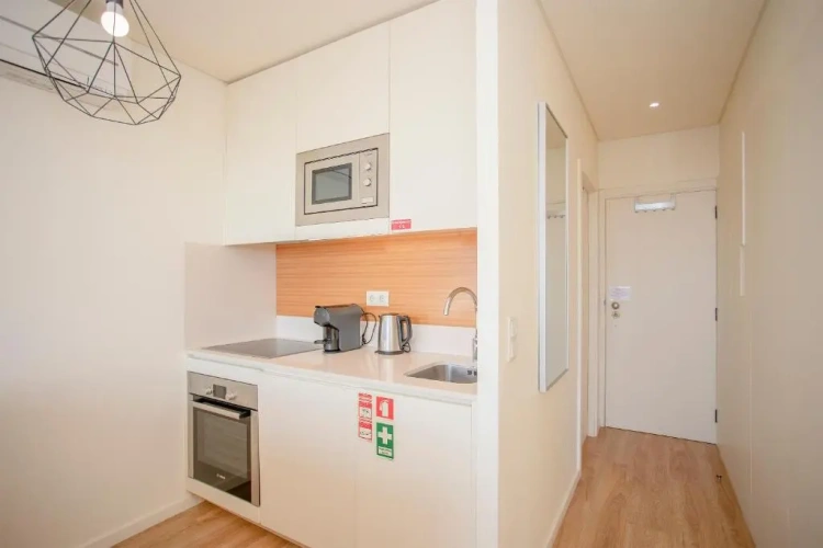 Apartment with garden view