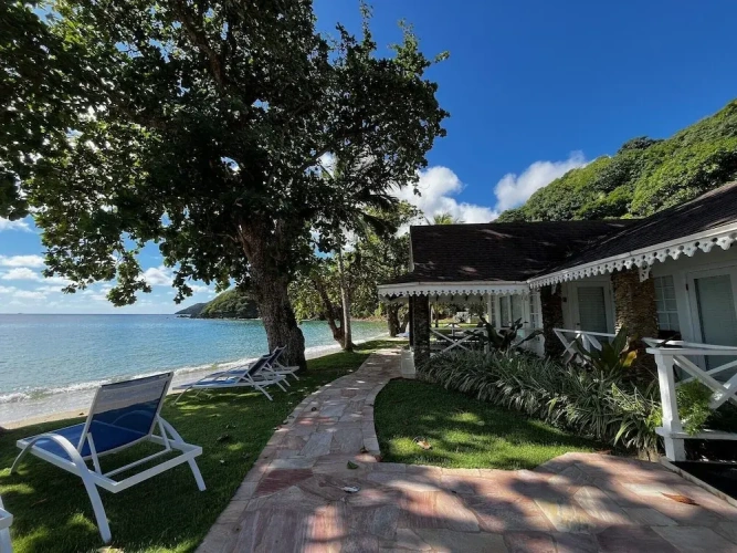 1 Bedroom Executive Bungalow beachfront