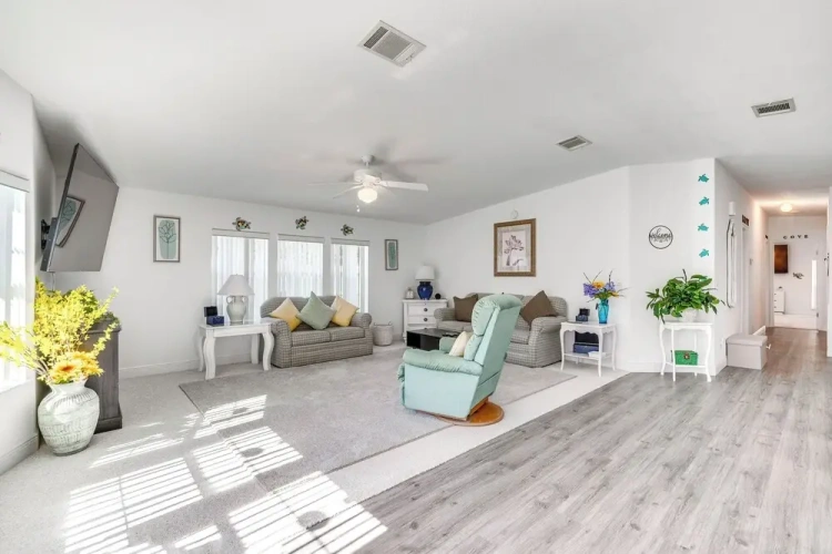 3 Bedrooms Cottage