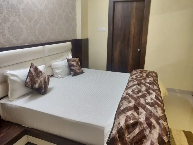 Satyadeep Inn