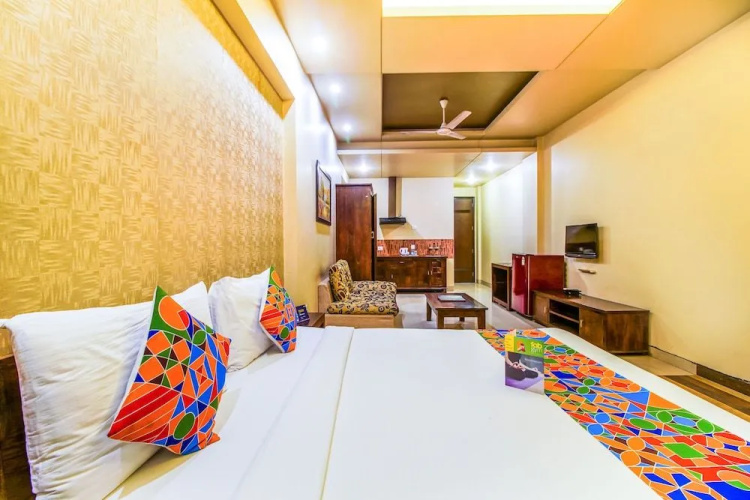 FabHotel Tavisha Villa