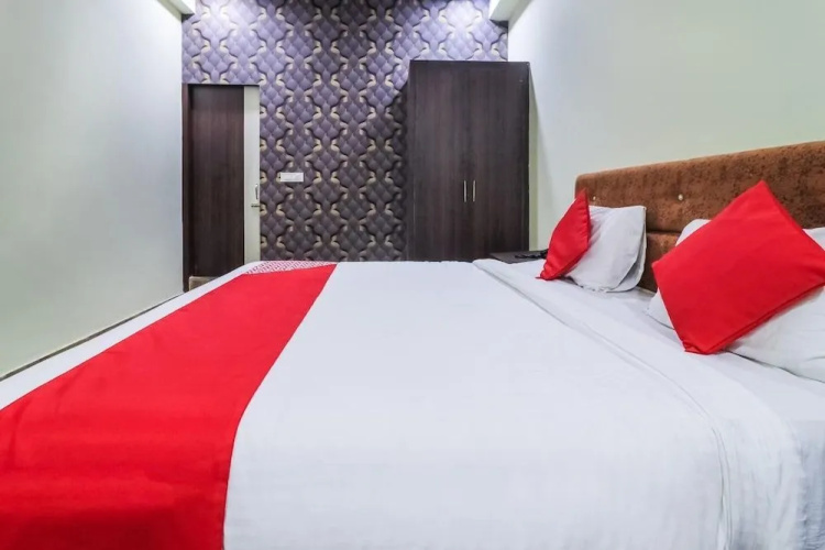 OYO 26223 The Royal Haveli