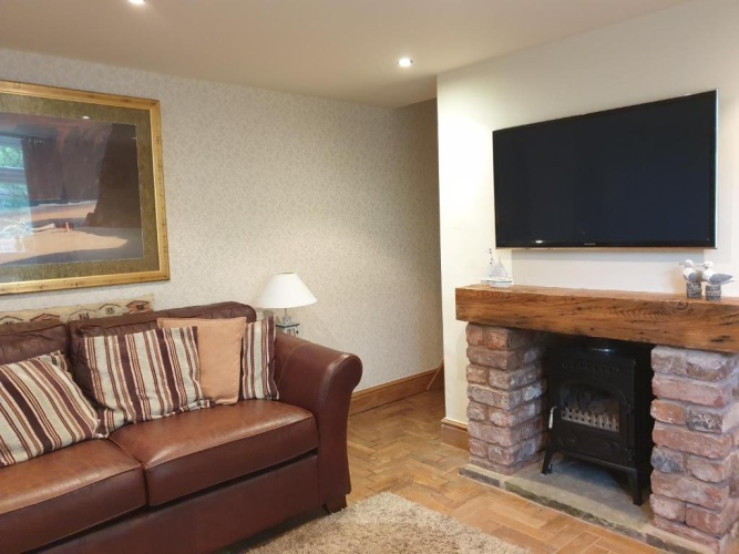 2 Bedrooms Double Cottage