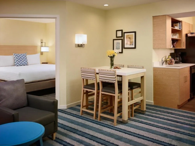 Wyndham Summerfield Suites