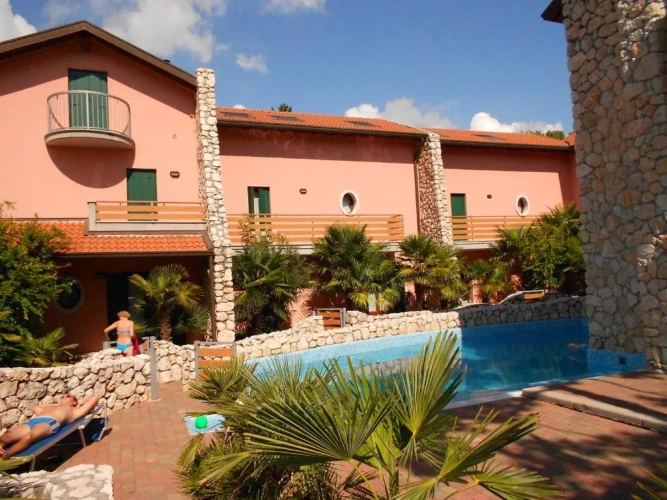 3 Bedrooms Villa