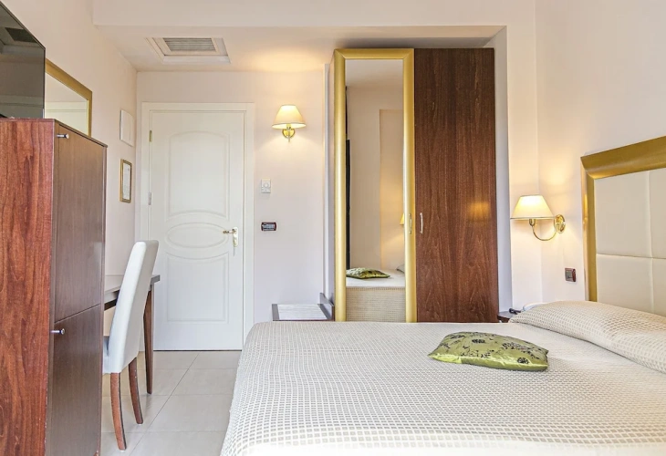 Superior Double room with balcony