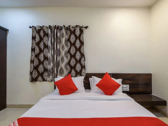 OYO 19622 Hotel Morya
