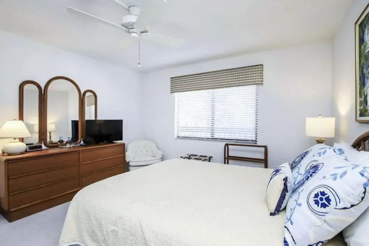 Snug Harbour 312
