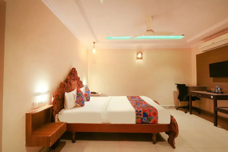 Fabhotel Maruthi Residency