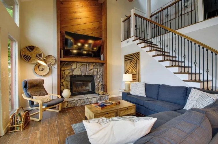 3 Bedrooms Cottage with balcony