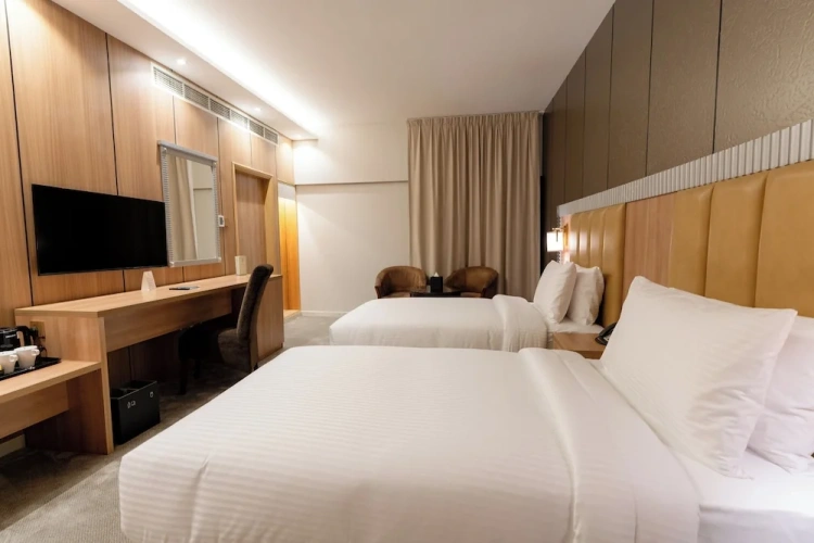Grand room