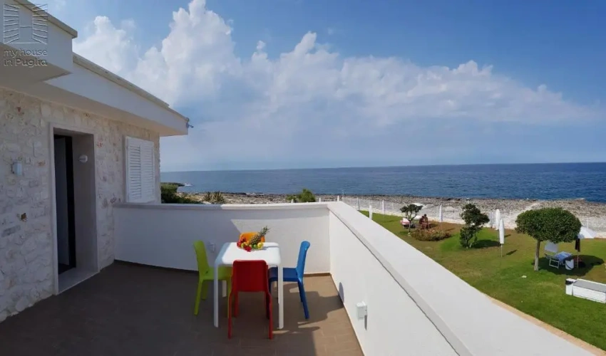 Apartment with sea view