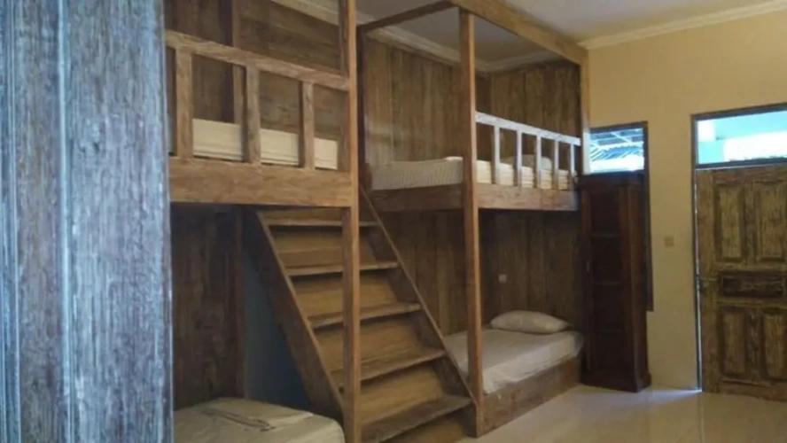 Bed in Dorm