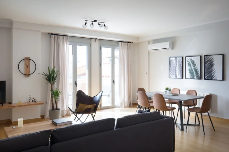 Apartment with balcony