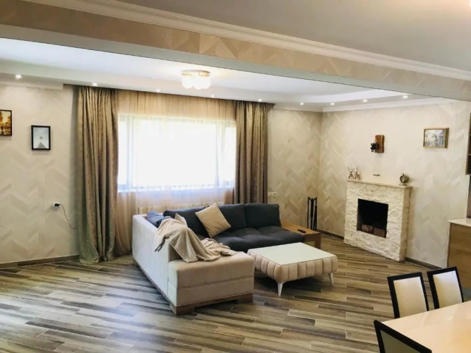 2 Bedrooms Villa