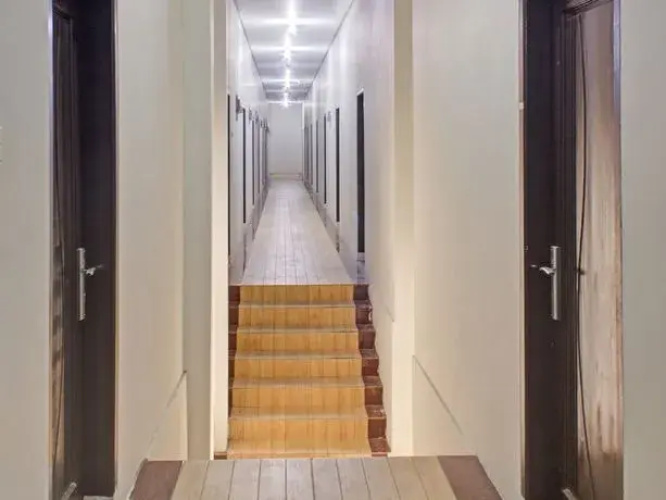 OYO 3394 Apm Residence Syariah