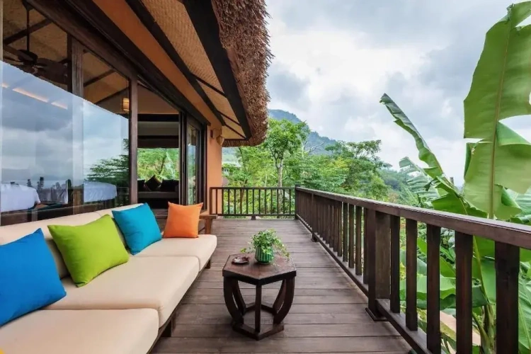 2 Bedrooms Twin Bungalow with balcony