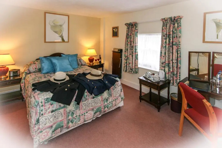 Lydney House - Guest house