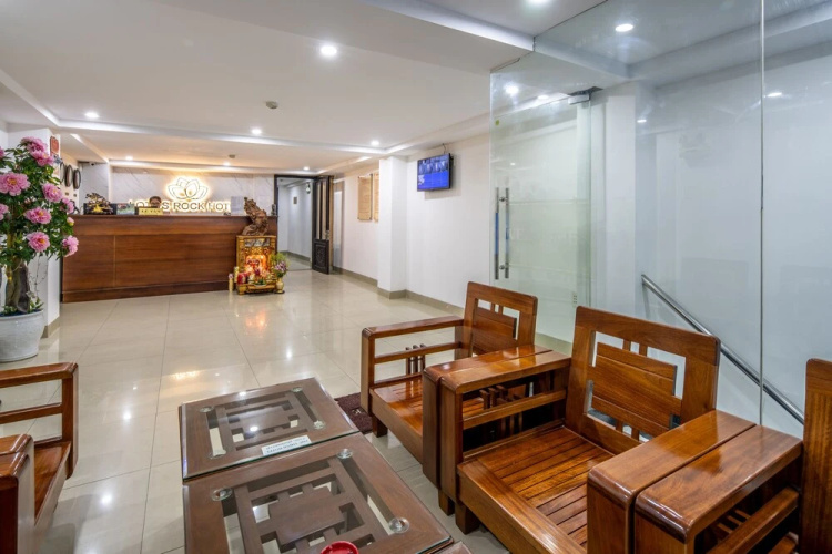 Lotus Rock Hotel