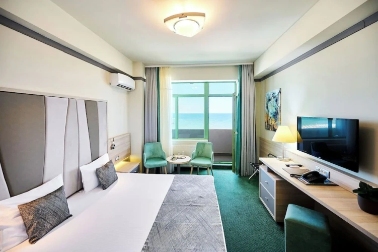 Standard Double room with balcony and with sea view