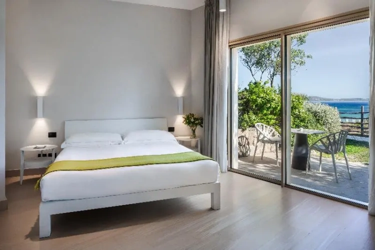 Superior Triple room with sea view