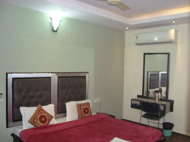 Hotel S P