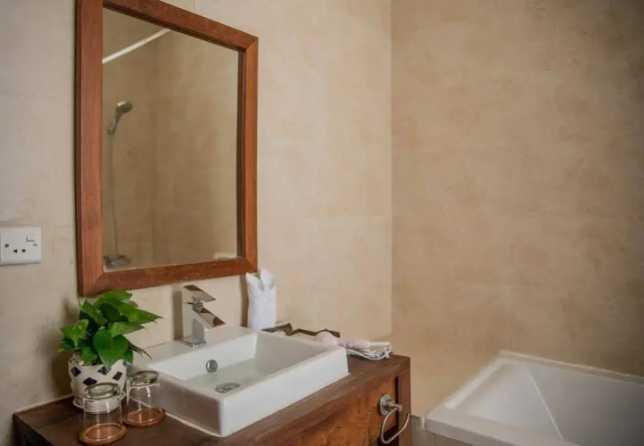 La Residence Suites