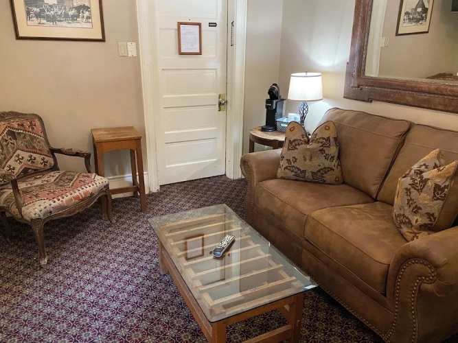 Deluxe Double Suite with mountain view