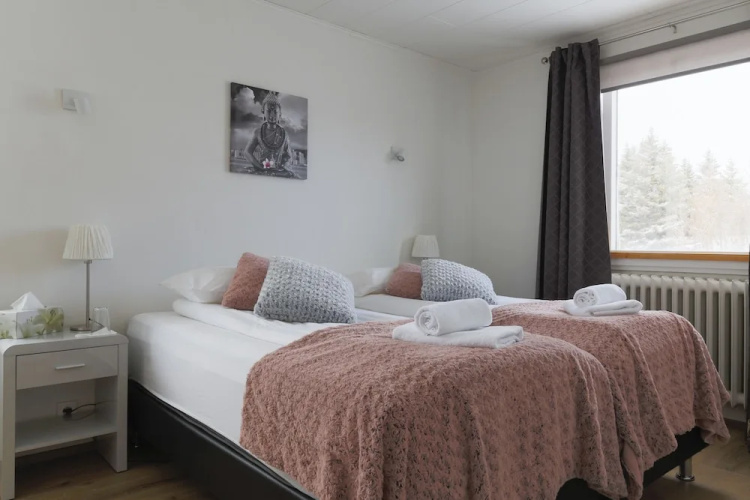 The Apartment - Öbbuhús