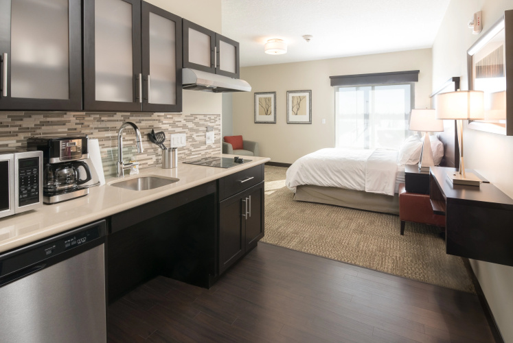 Staybridge Suites Saskatoon - University photo 30
