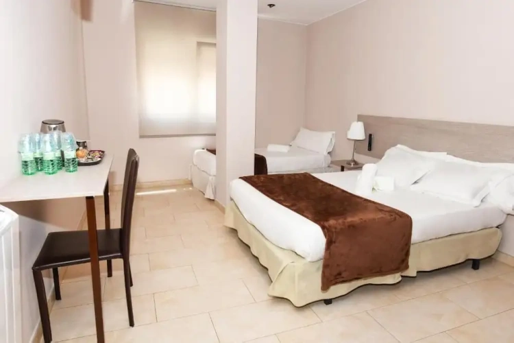5 Bedrooms Apartment with view