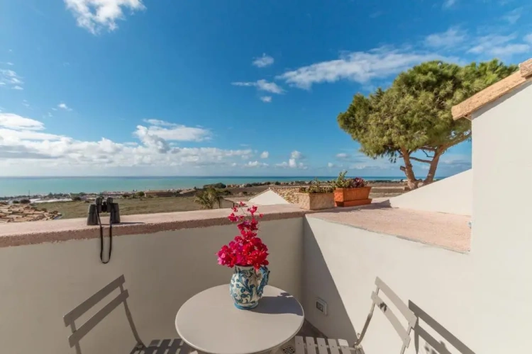 Standard Double room with balcony and with sea view