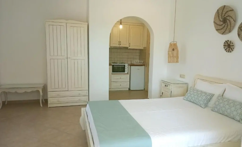 Studio with balcony and with sea view