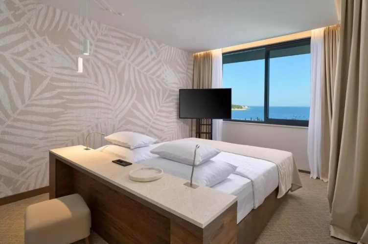 Premium Double room with balcony and with sea view